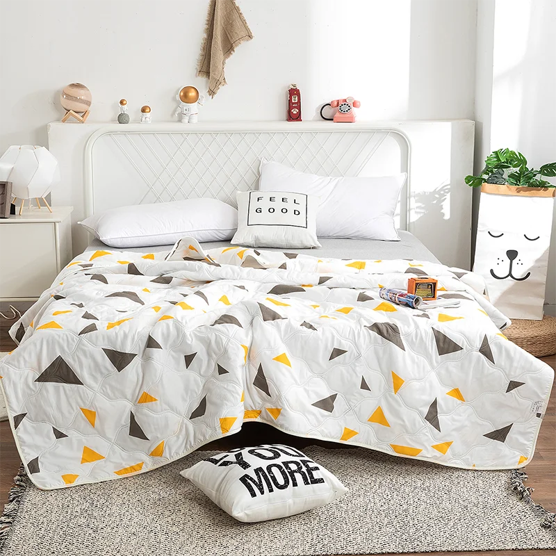 Washed Silk Summer Quilt – Lightweight & Breathable Polyester Comforter