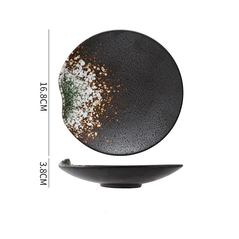 Ceramic Round Plate – Simple Elegance for Everyday Use