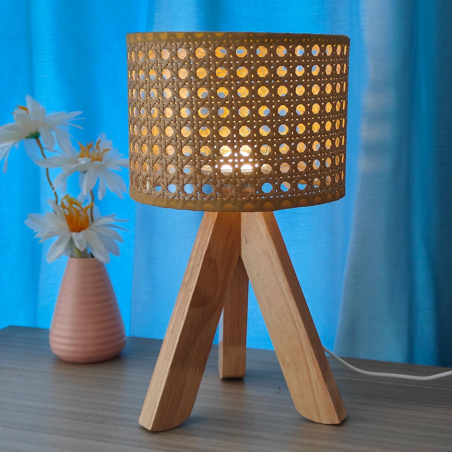 Modern Yellow Wooden Table Lamp – Hand-Knitted Shade, Up & Down Light