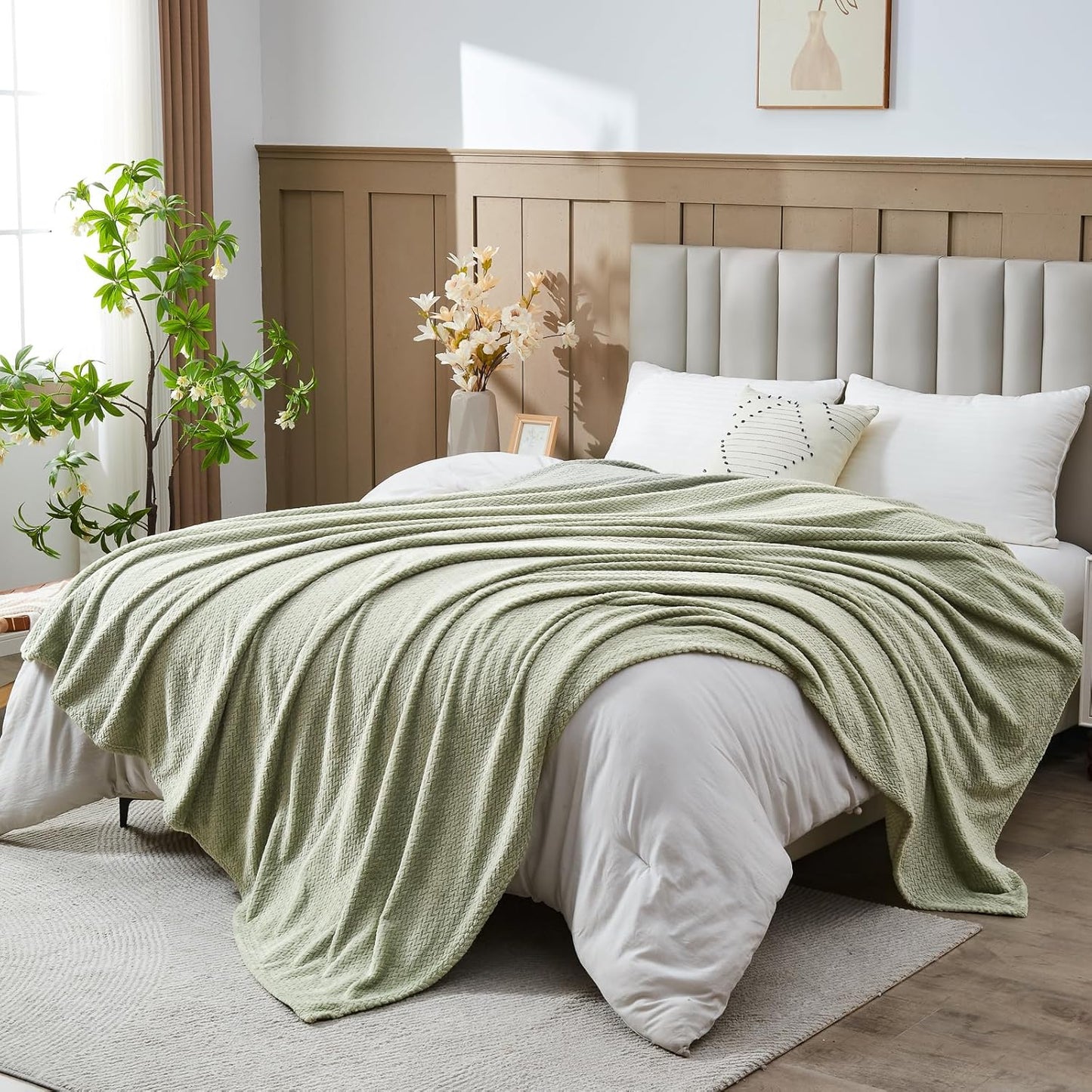Super Soft Throw Blanket Sage Green Premium Silky Flannel Fleece Leaves Pattern Lightweight Bed Blanket All Season Use (Sage Green, Throw(50"X60"))