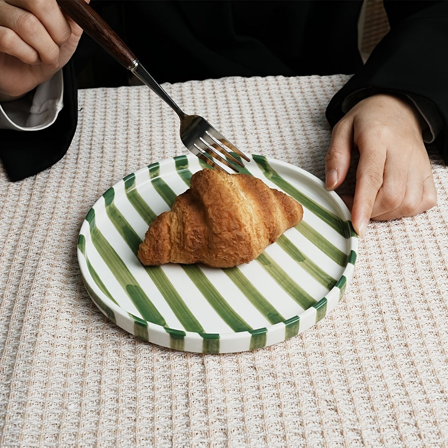Striped Ceramic Dinner Plate – Modern Round Tableware