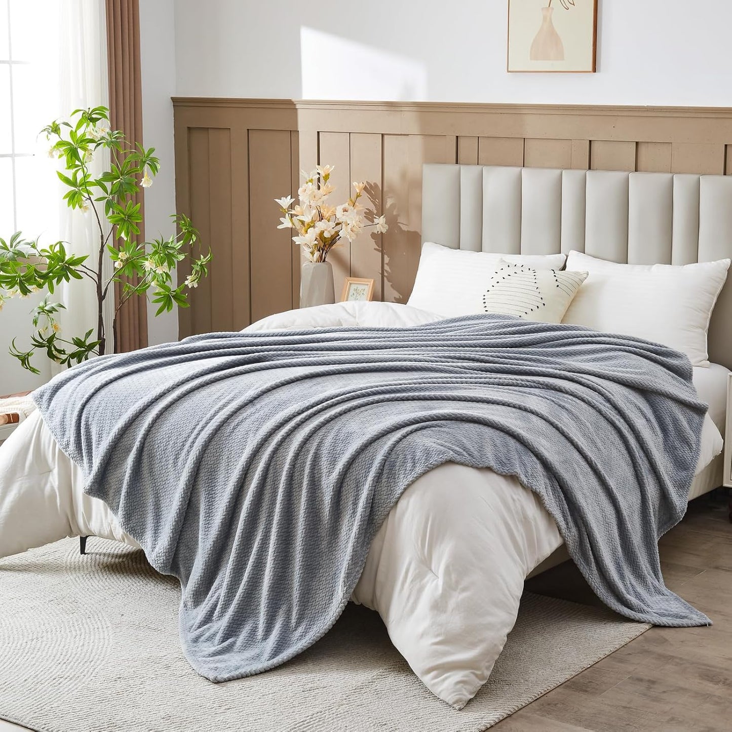 Super Soft Throw Blanket Sage Green Premium Silky Flannel Fleece Leaves Pattern Lightweight Bed Blanket All Season Use (Sage Green, Throw(50"X60"))