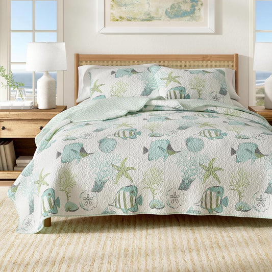 Twin/Twin XL Coastal Bedding Set, Summer Coastal Quilt with Sham, Beach 2-Piece Reversible All Season Bedspread Quilt Set. Lightweight Nautical Quilted Coverlet. Blue Fish