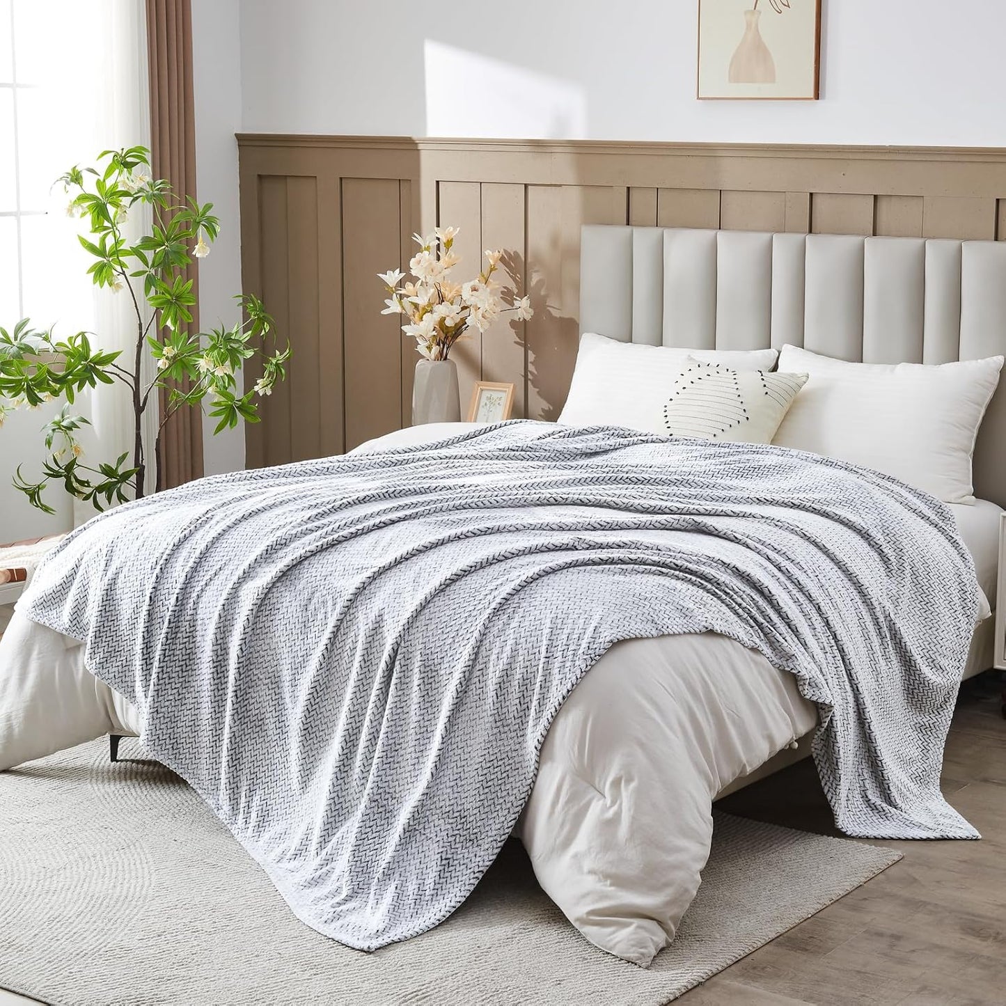 Super Soft Throw Blanket Sage Green Premium Silky Flannel Fleece Leaves Pattern Lightweight Bed Blanket All Season Use (Sage Green, Throw(50"X60"))