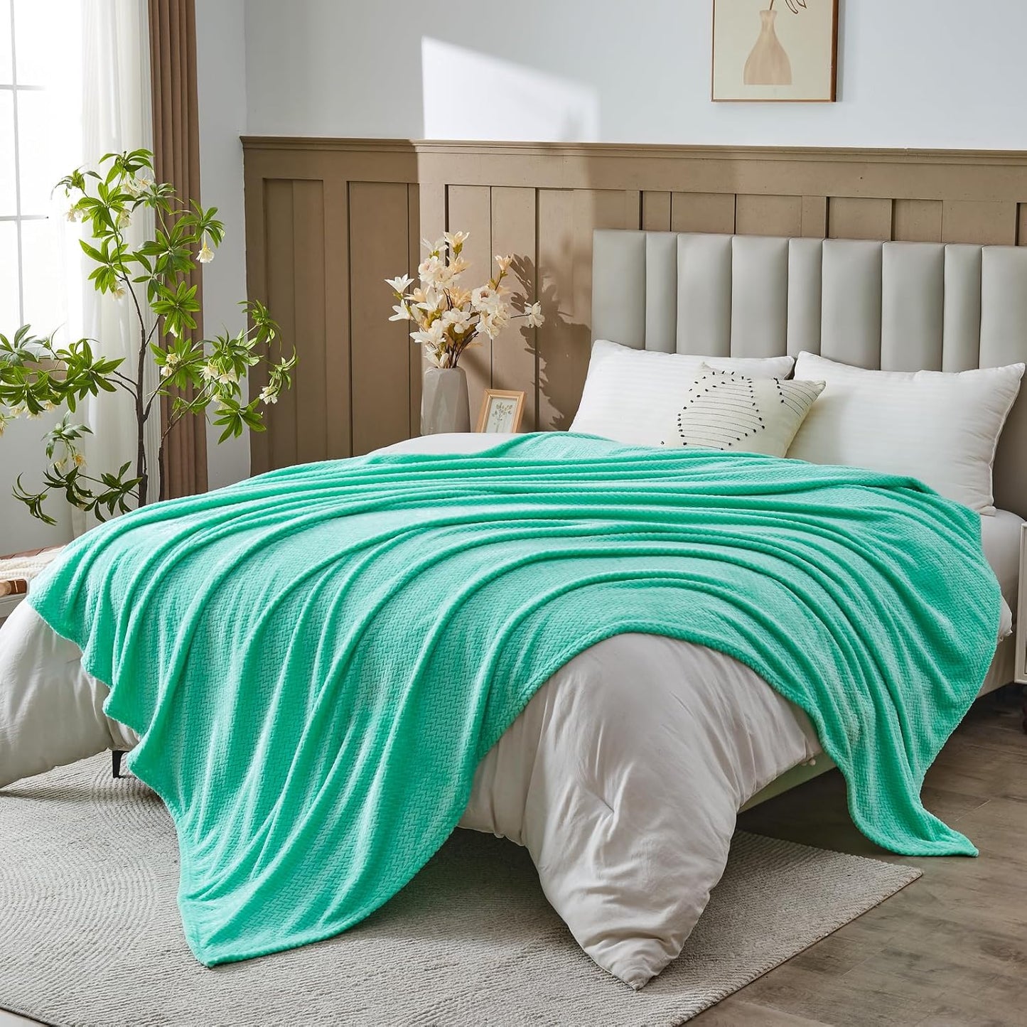 Super Soft Throw Blanket Sage Green Premium Silky Flannel Fleece Leaves Pattern Lightweight Bed Blanket All Season Use (Sage Green, Throw(50"X60"))