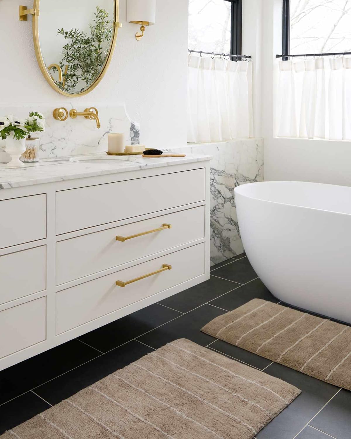 Bath Mat – Plush Cotton Non Slip Luxury Bathroom Rugs Washable – Soft Handmade Absorbent Bath Mat for Bathroom Floor, Vanity, or Tub-Side Use – Darby Biscuit 21X34