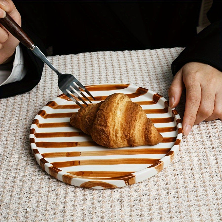 Striped Ceramic Dinner Plate – Modern Round Tableware
