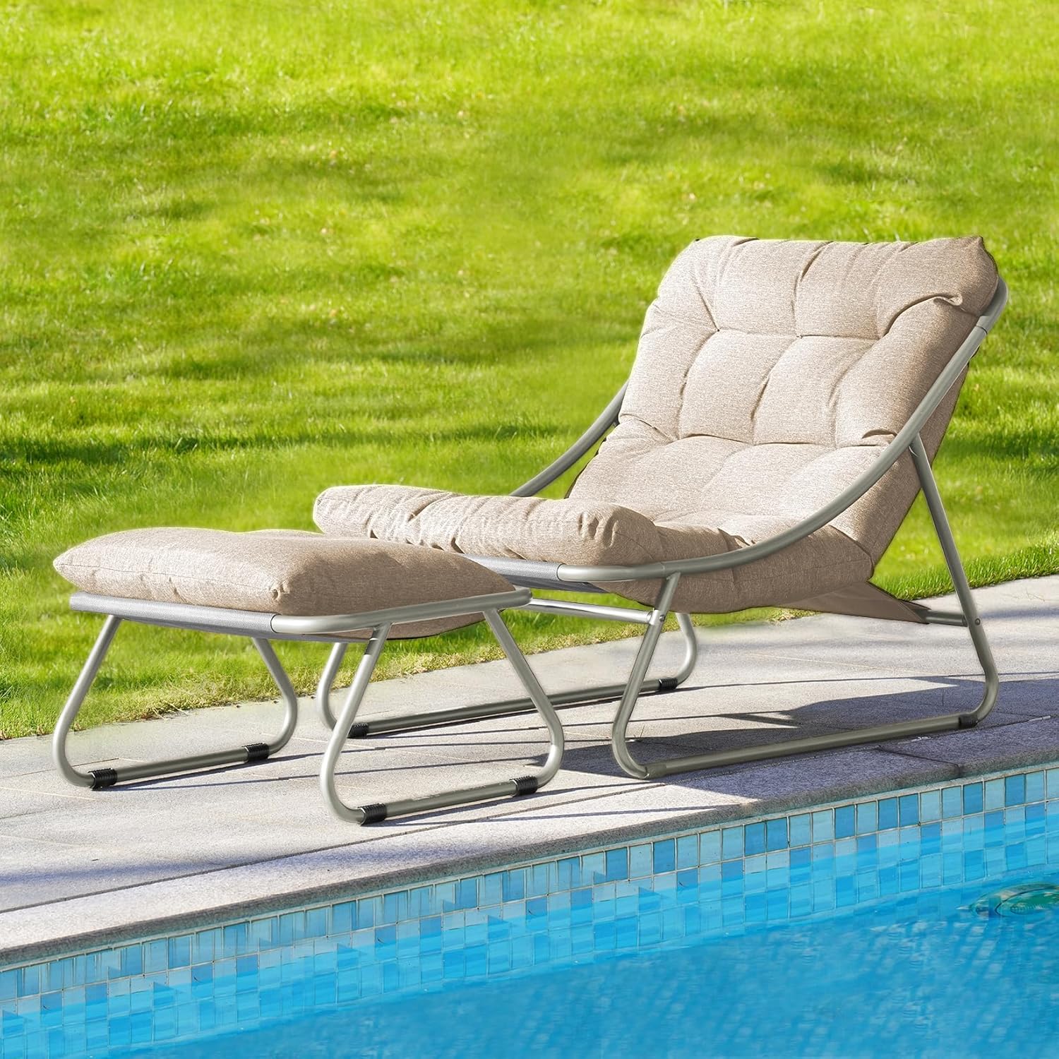 Outdoor Lounge Chair with Foot Stool, Comfy Sling Recliner Chair with Puffy Cushion and Foot Rest, Modern Patio Furniture Set for Porch Deck Garden, Champagne Gray