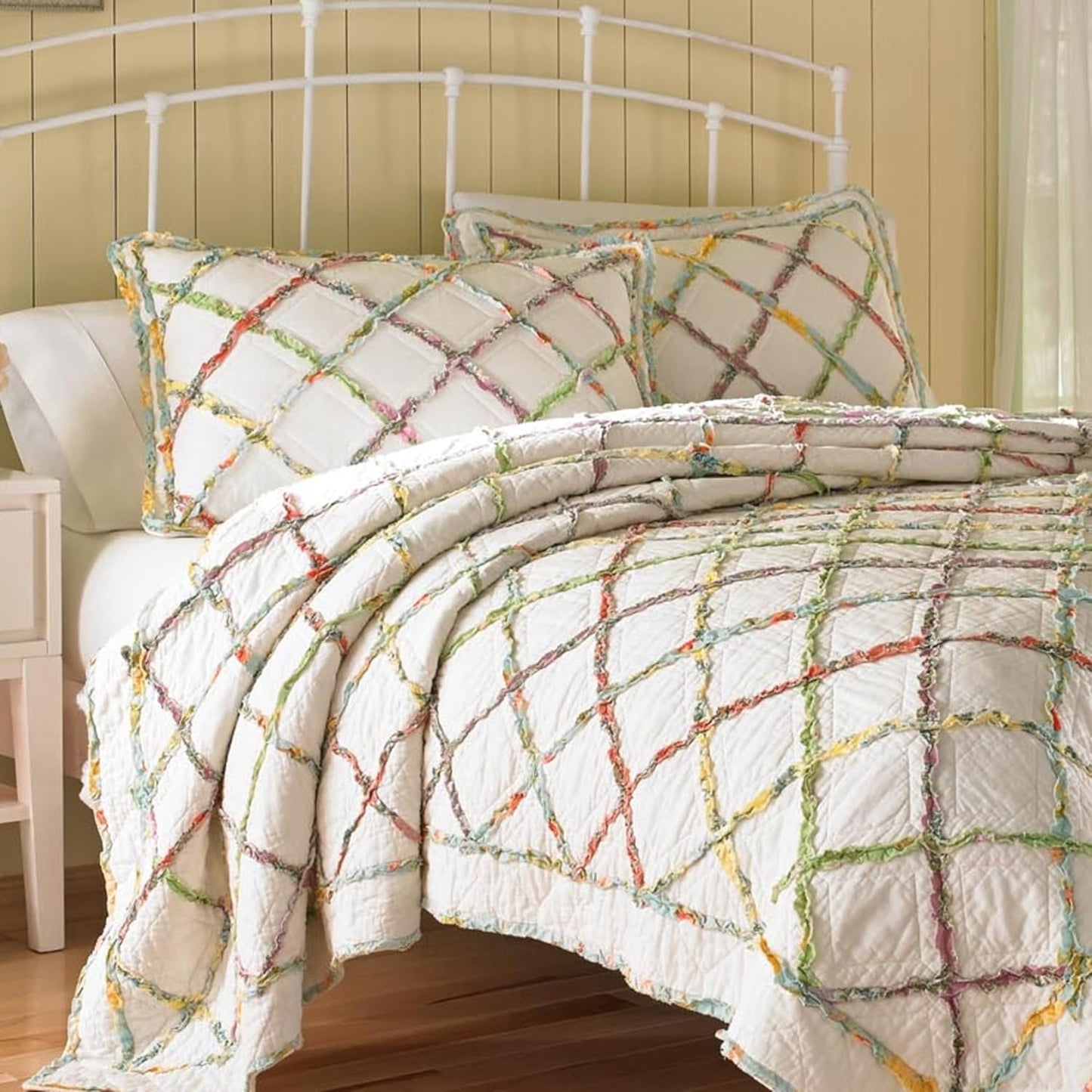 Home Ruffle Garden Collection Quilt-100% Cotton, Ultra Soft, All Season Bedding, Reversible Stylish Coverlet, Full/Queen, Cream