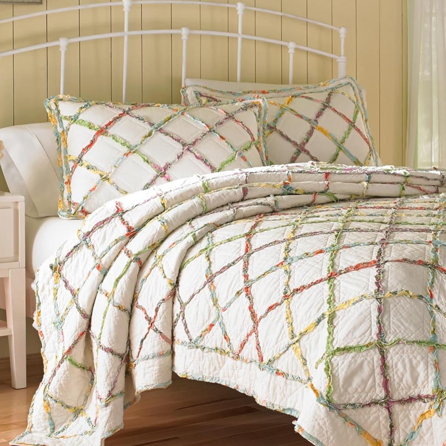 Home Ruffle Garden Collection Quilt-100% Cotton, Ultra Soft, All Season Bedding, Reversible Stylish Coverlet, Full/Queen, Cream
