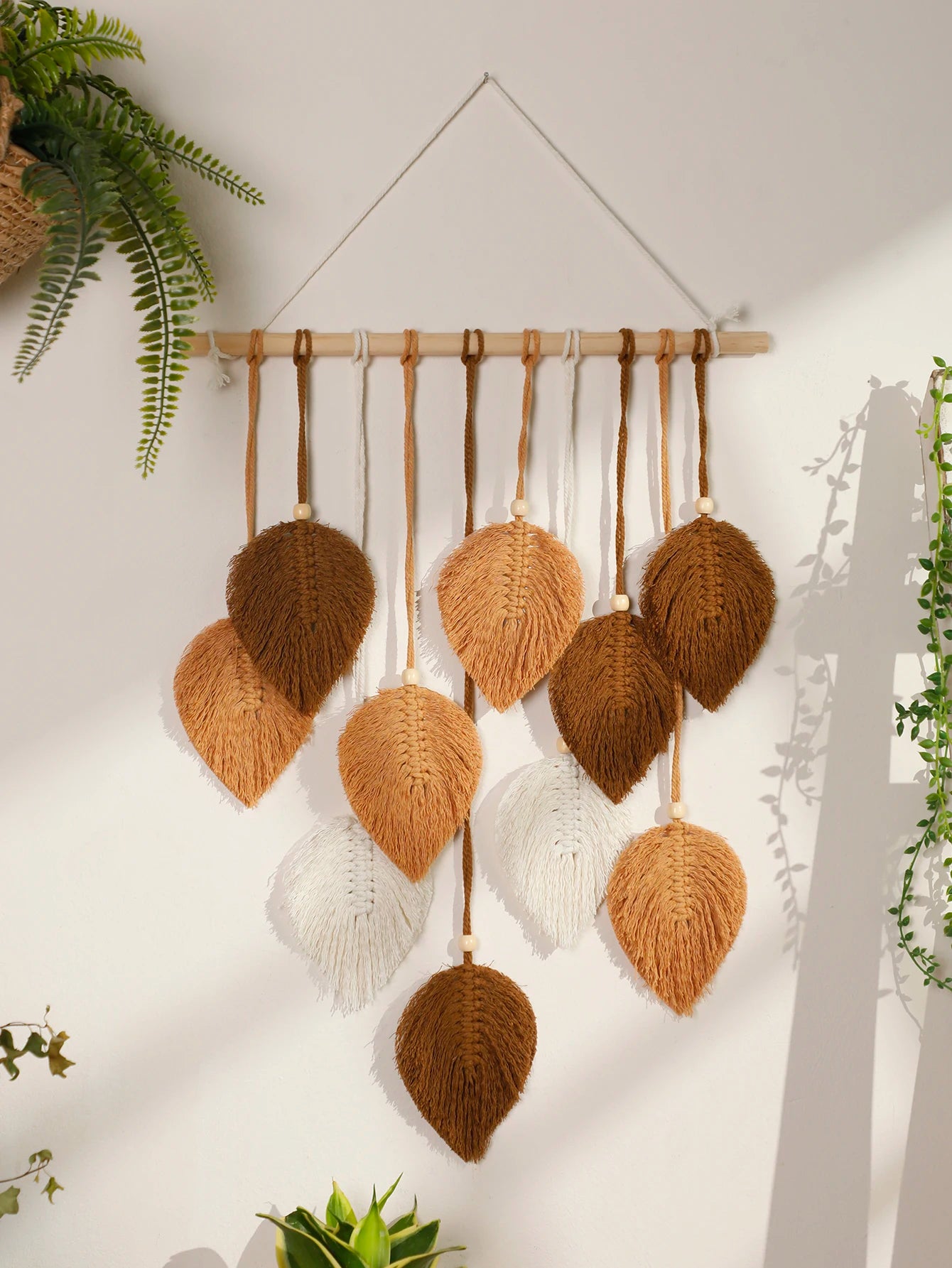 Boho Leaf Macrame Tapestry – Handmade Wall Hanging Decor