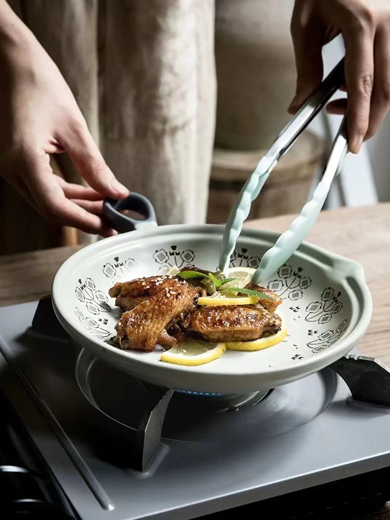 Non-Stick Ceramic Omelet Pan – Compatible with Gas &amp; Induction Cooktops