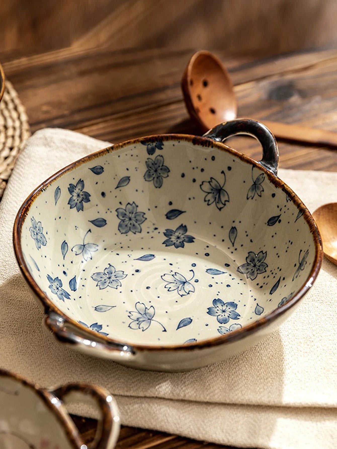 Bowl with Handle