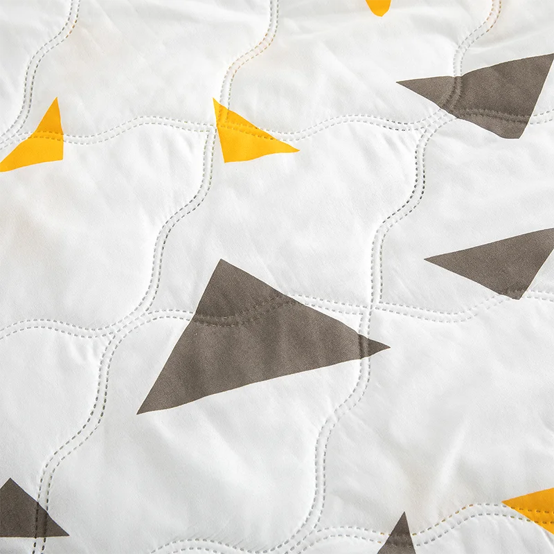 Washed Silk Summer Quilt – Lightweight &amp; Breathable Polyester Comforter