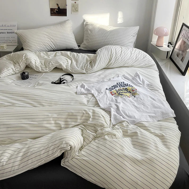 Soft Polyester Bedding Set – Comfortable &amp; Breathable