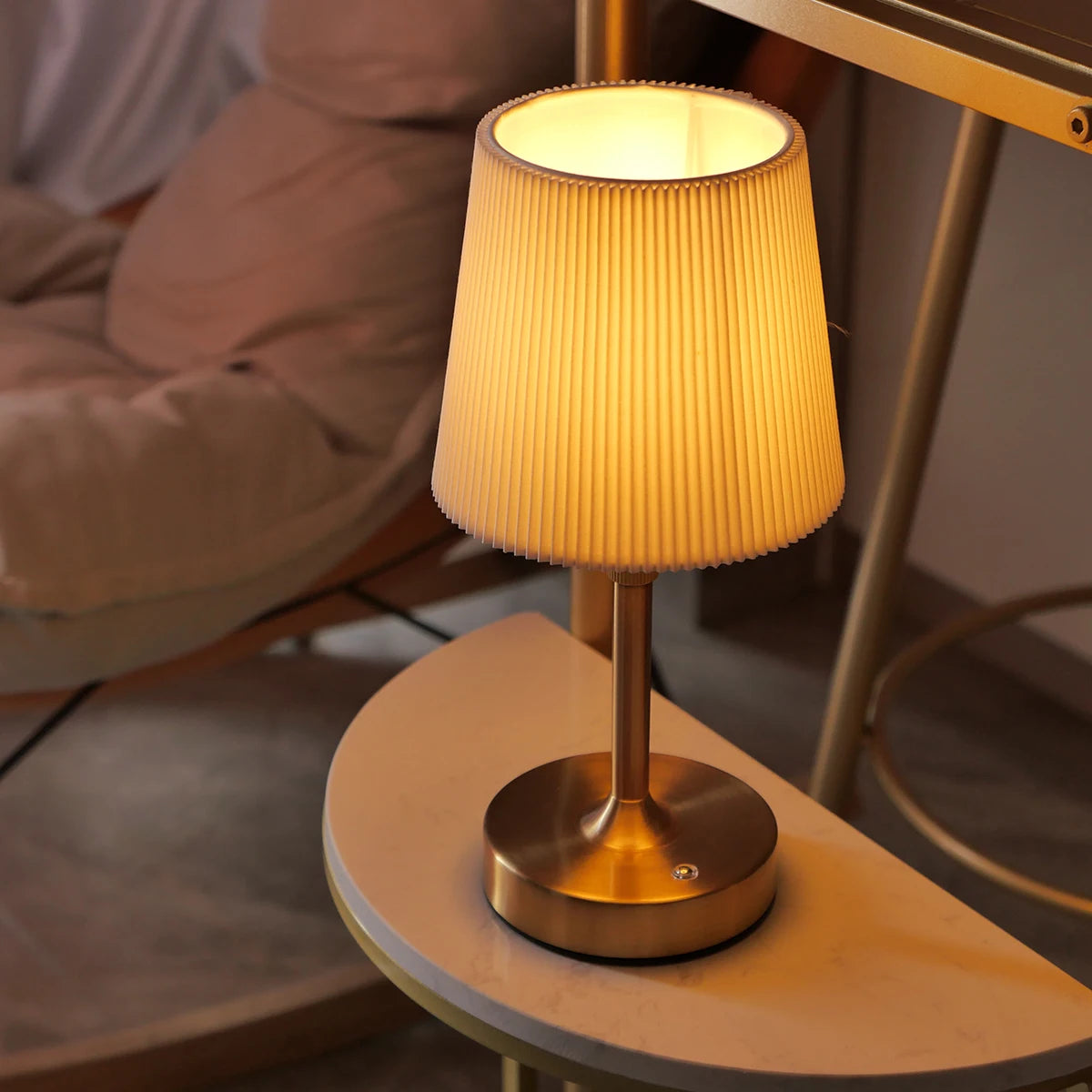 Rechargeable LED Night Light – Adjustable Height, Touch Dimming, Cordless Design