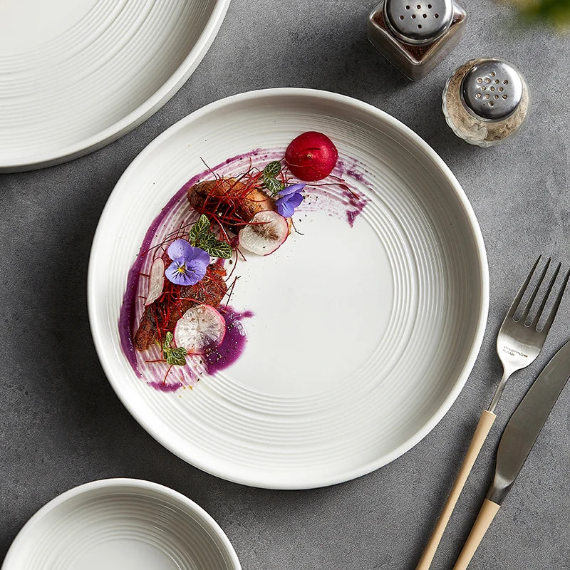 Ceramic Round Plate – Minimalist Design