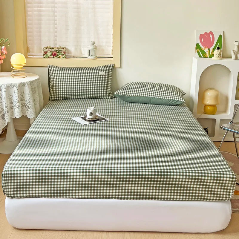 Soft &amp; Breathable Fitted Sheet – Solid Color