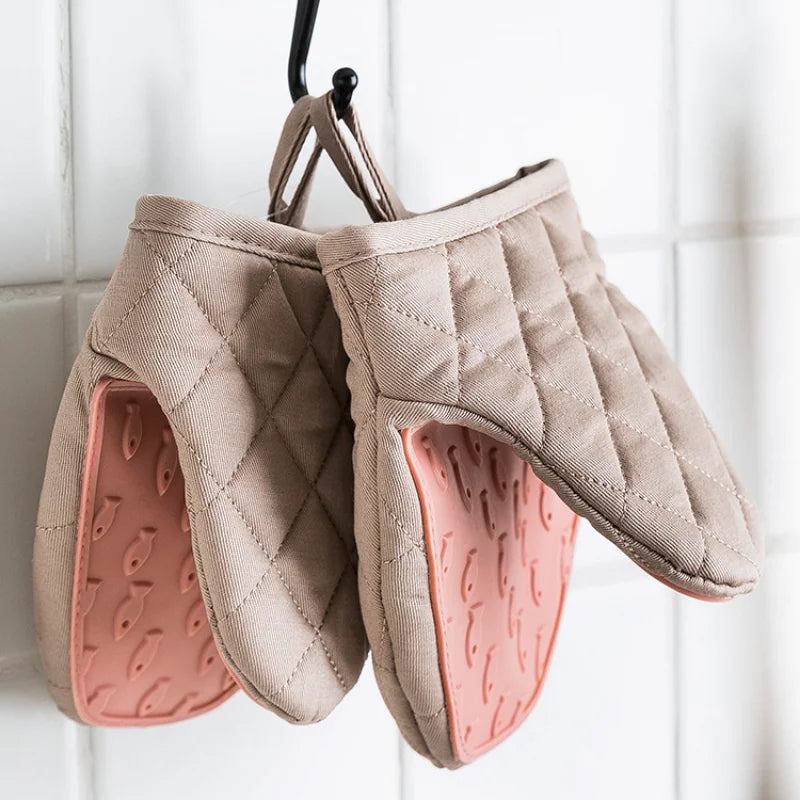 Silicone &amp; Cotton Heat-Resistant Oven Glove