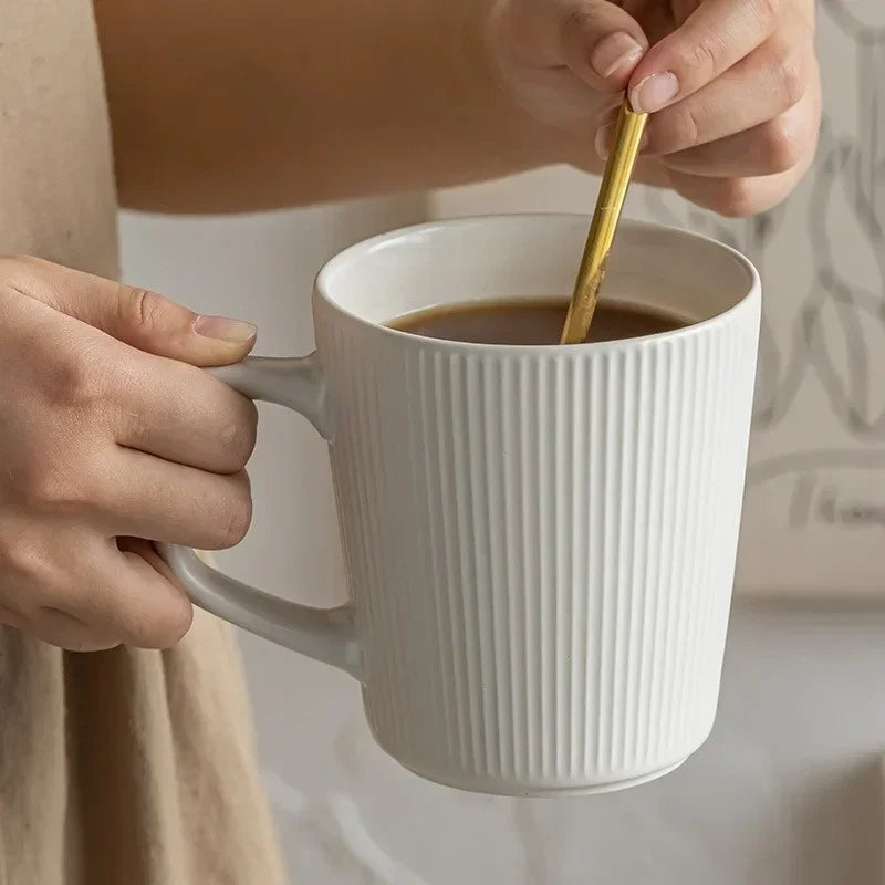 Nordic-Style Ceramic Mug – Minimalist Striped Design
