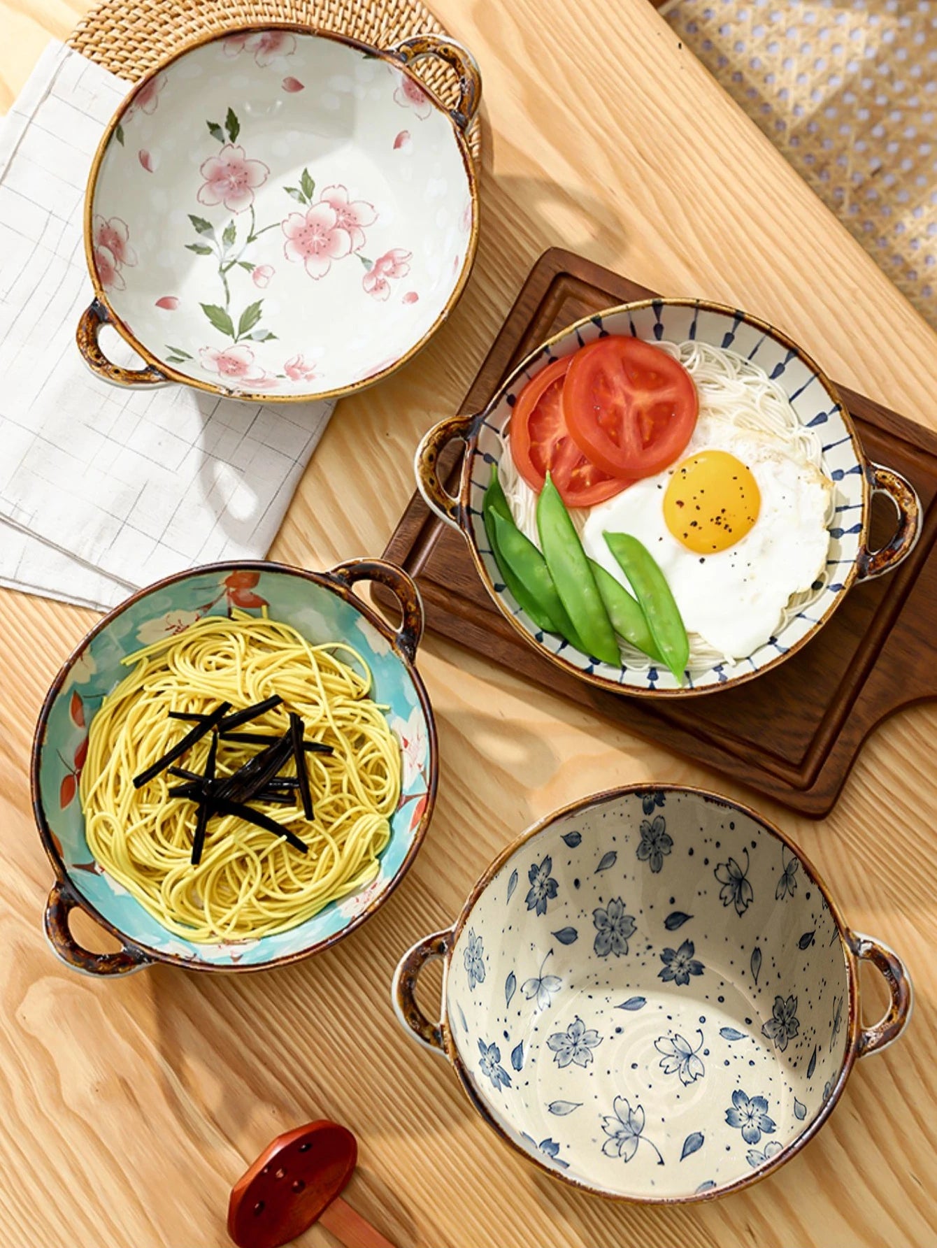 Bowl with Handle