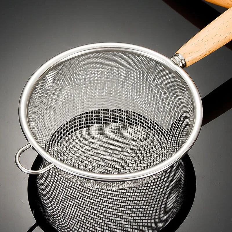Stainless Steel Mesh Strainer with Wooden Handle