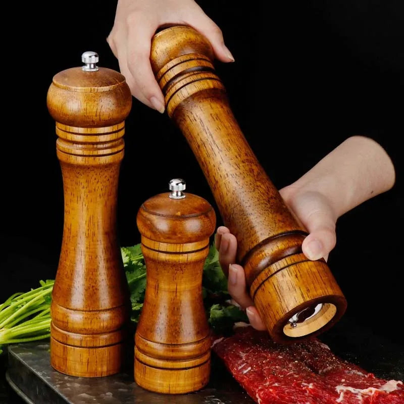 Oak Wood Pepper &amp; Spice Grinder