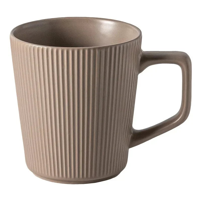 Nordic-Style Ceramic Mug – Minimalist Striped Design