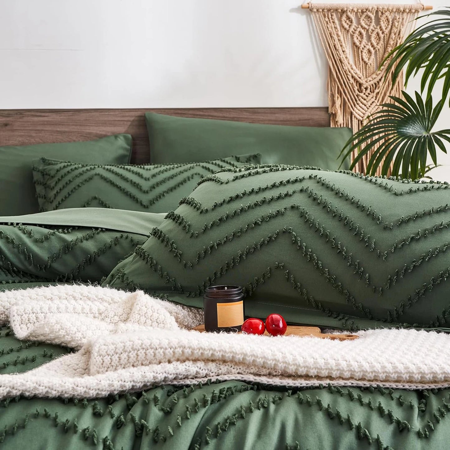 Luxury 7-Piece Queen Comforter Set – Soft Microfiber Quilt Bedding with Pillow Shams &amp; Sheets