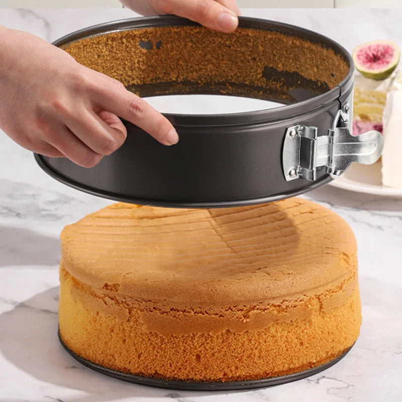 Carbon Steel Round Cake Pan with Locking Bottom – Non-Stick Springform Mold