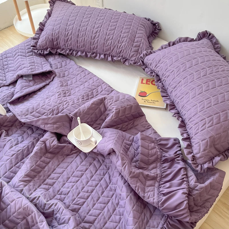 Embroidered Summer Quilt Set – Lightweight &amp; Breathable