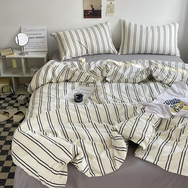Soft Polyester Bedding Set – Comfortable &amp; Breathable