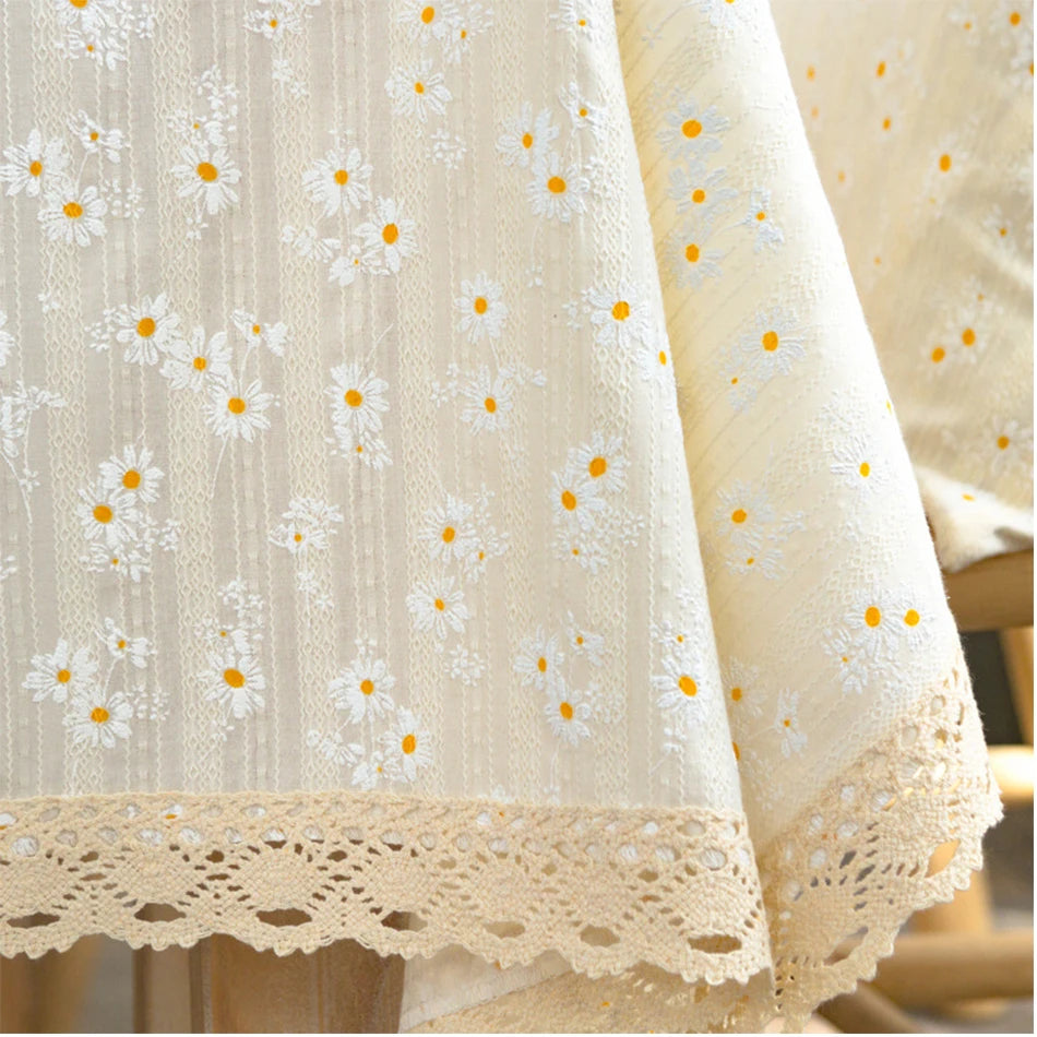 Three-Dimensional Jacquard Checkered Tablecloth