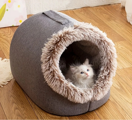 Self-Warming Winter Cat Bed – Cozy Sleeping Cave for Cats &amp; Small Dogs