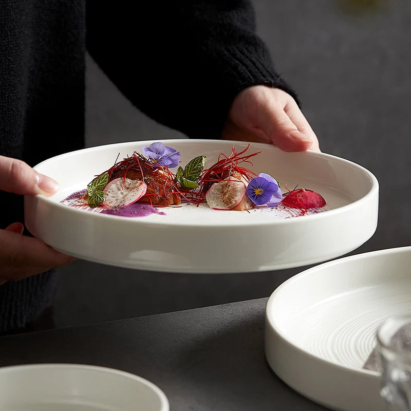 Ceramic Round Plate – Minimalist Design
