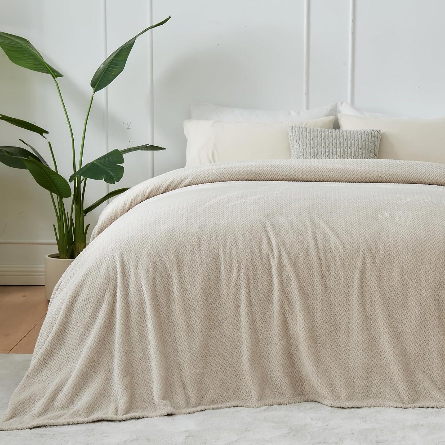 Super Soft Throw Blanket Sage Green Premium Silky Flannel Fleece Leaves Pattern Lightweight Bed Blanket All Season Use (Sage Green, Throw(50"X60"))