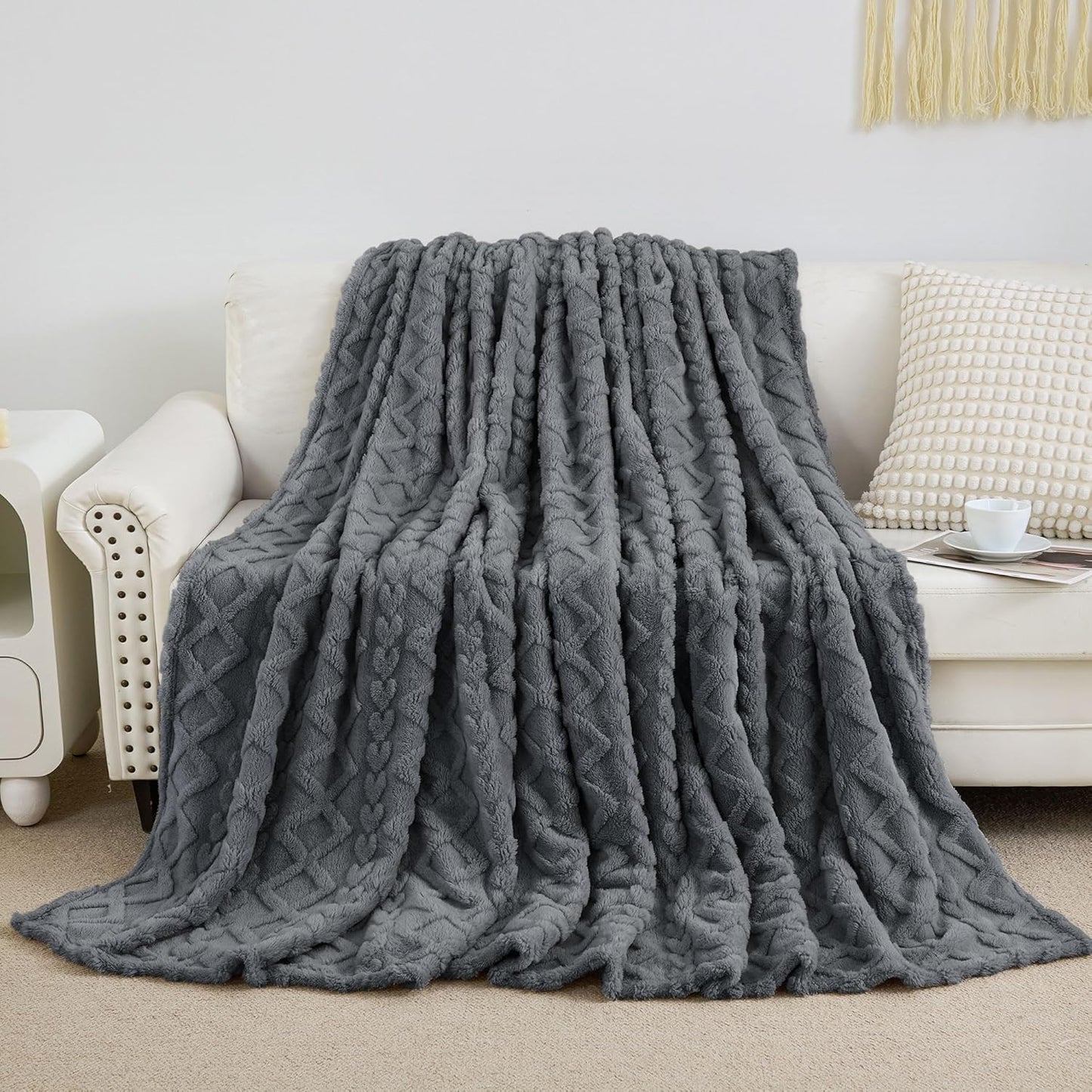 Fleece Throw Blanket - Cozy Soft Lightweight Fuzzy Throw Blanket for Women Portable Throw Blankets for Couch, Warm Present for Birthday, Christmas, Halloween, Housewarming(50"X60", Khaki)