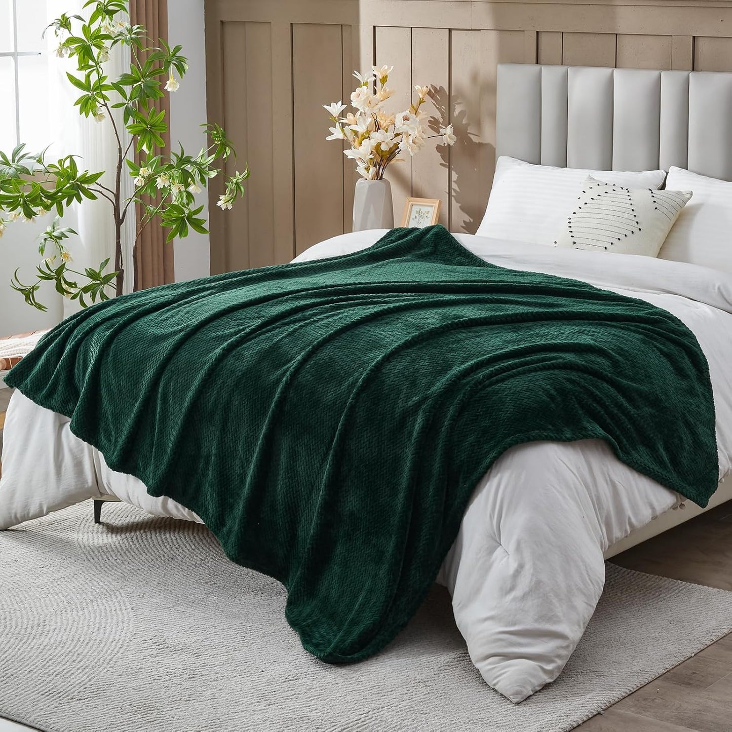 Super Soft Throw Blanket Sage Green Premium Silky Flannel Fleece Leaves Pattern Lightweight Bed Blanket All Season Use (Sage Green, Throw(50"X60"))