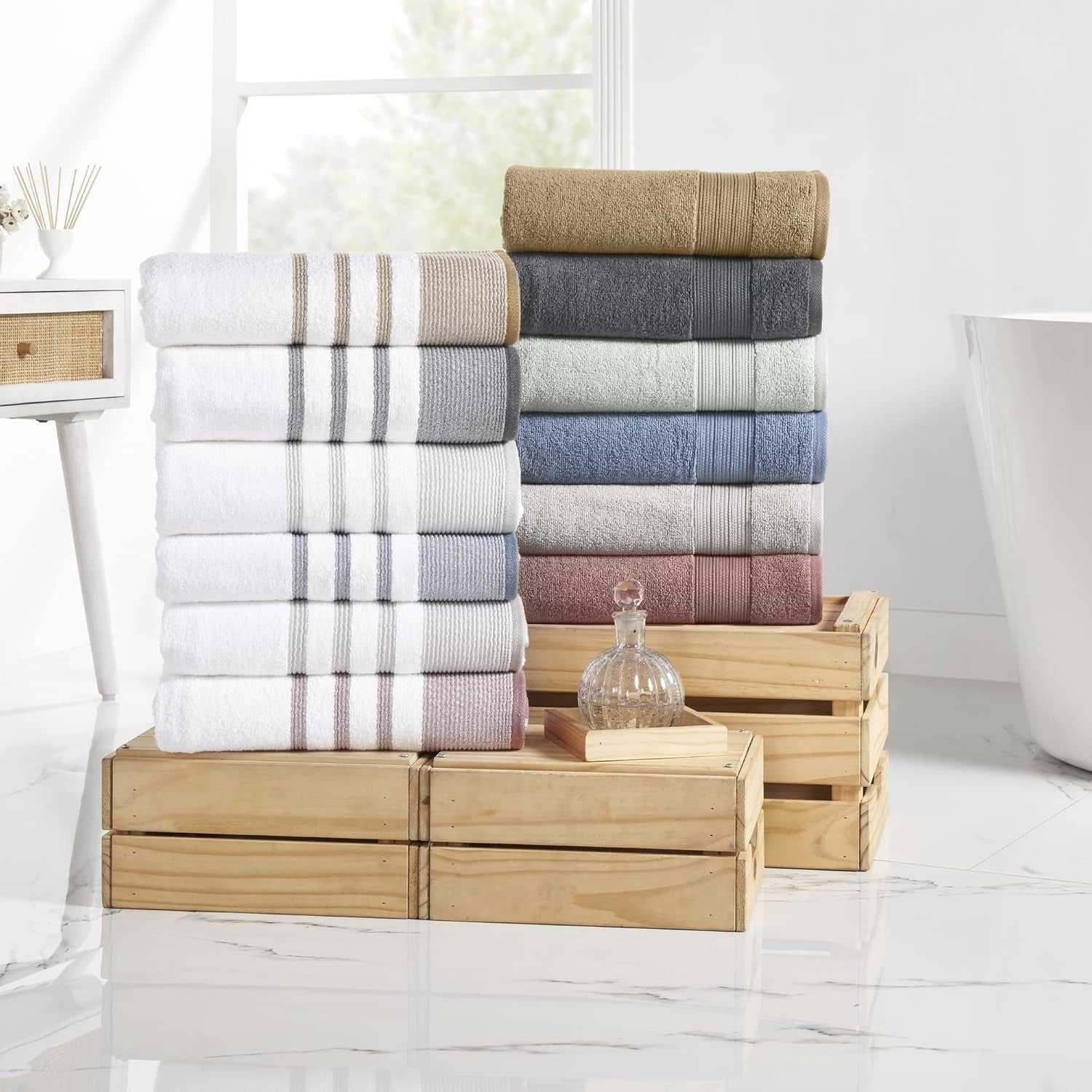 6 Piece Set, 2 Bath Towels, 2 Hand Towels, 2 Washcloths, Quick Dry White/Contrast Reinhart Sage