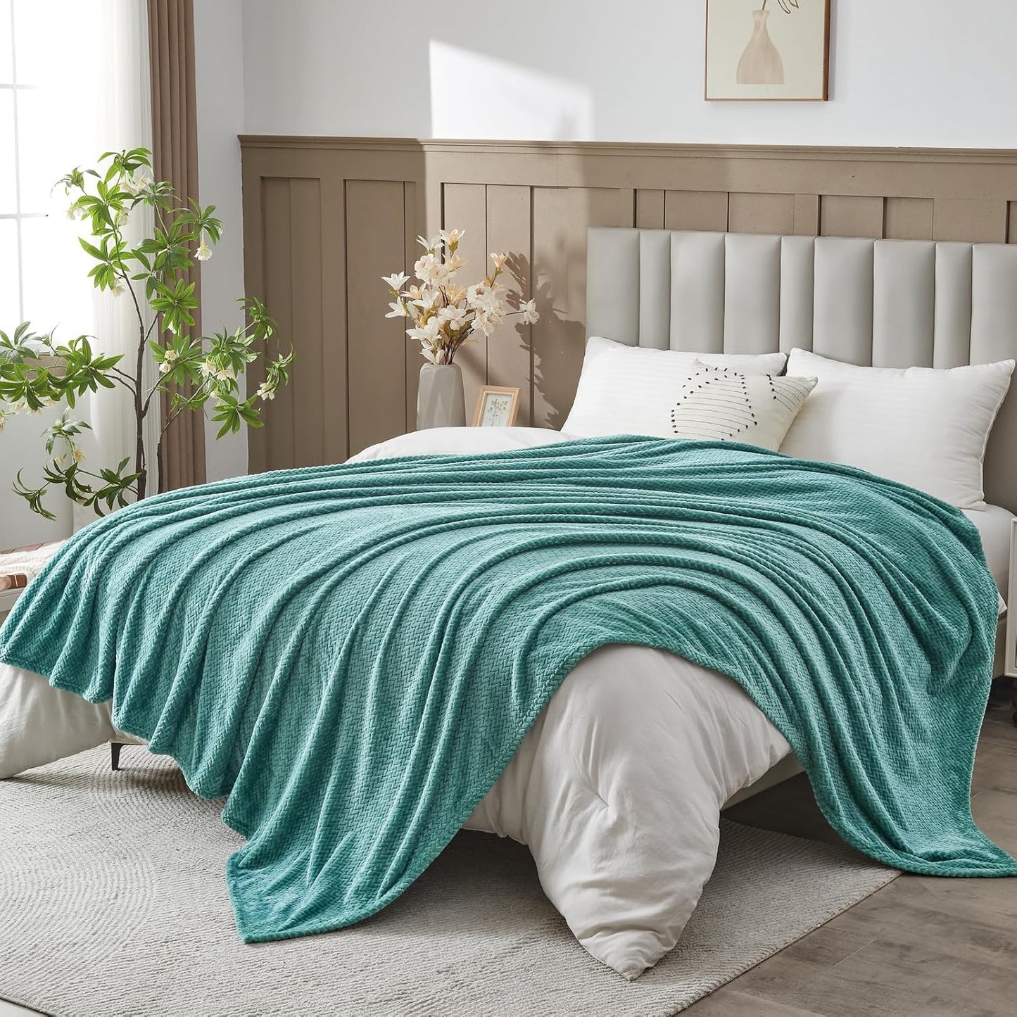 Super Soft Throw Blanket Sage Green Premium Silky Flannel Fleece Leaves Pattern Lightweight Bed Blanket All Season Use (Sage Green, Throw(50"X60"))
