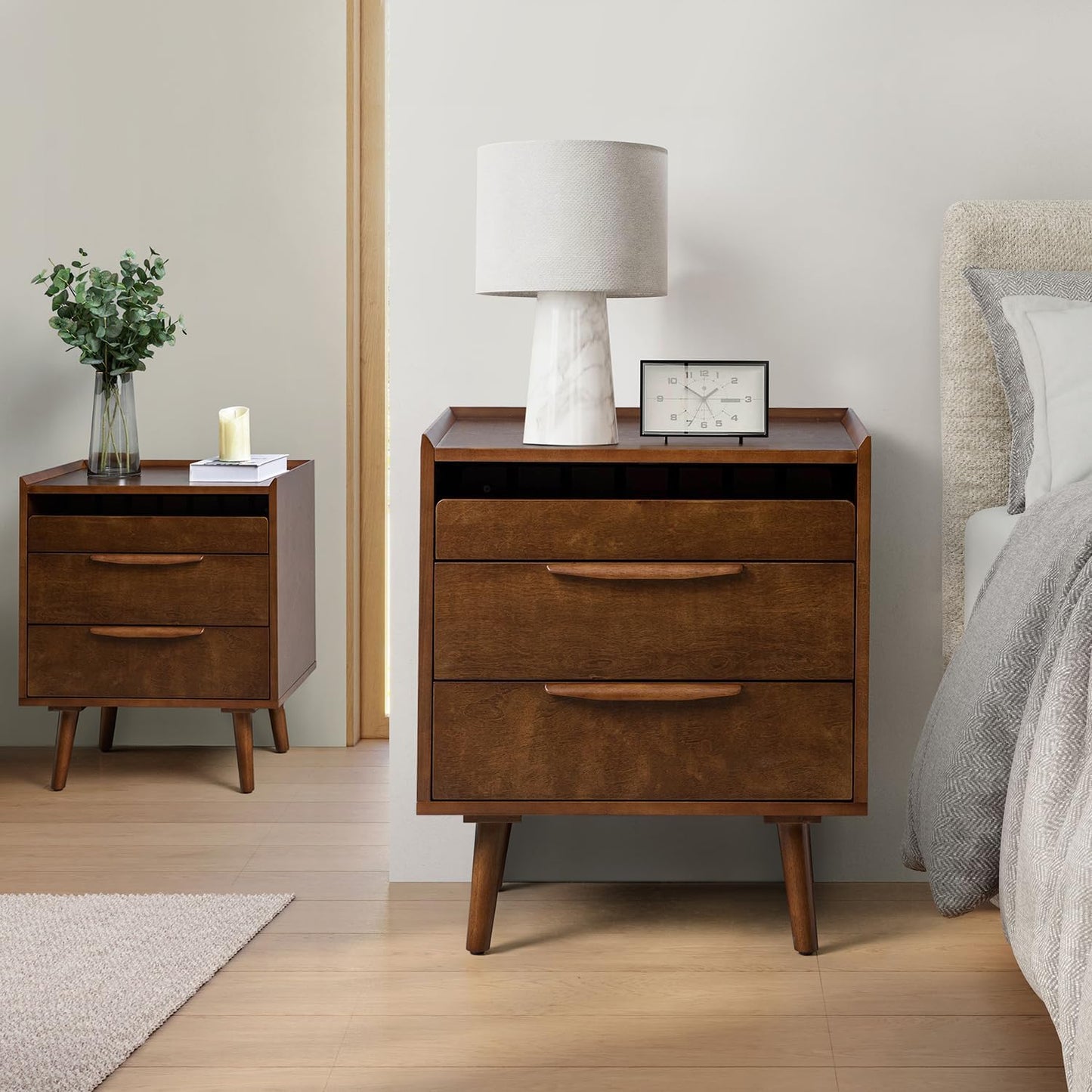 2 Drawer Nightstand with Charging Station, Mid-Century Modern Bedside Tables with Wood Legs, Wood Night Stand with Pull-Out Shelf, Walnut